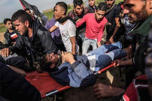un palestino herido Más de 15 palestinos heridos por soldados de la ocupación israelí